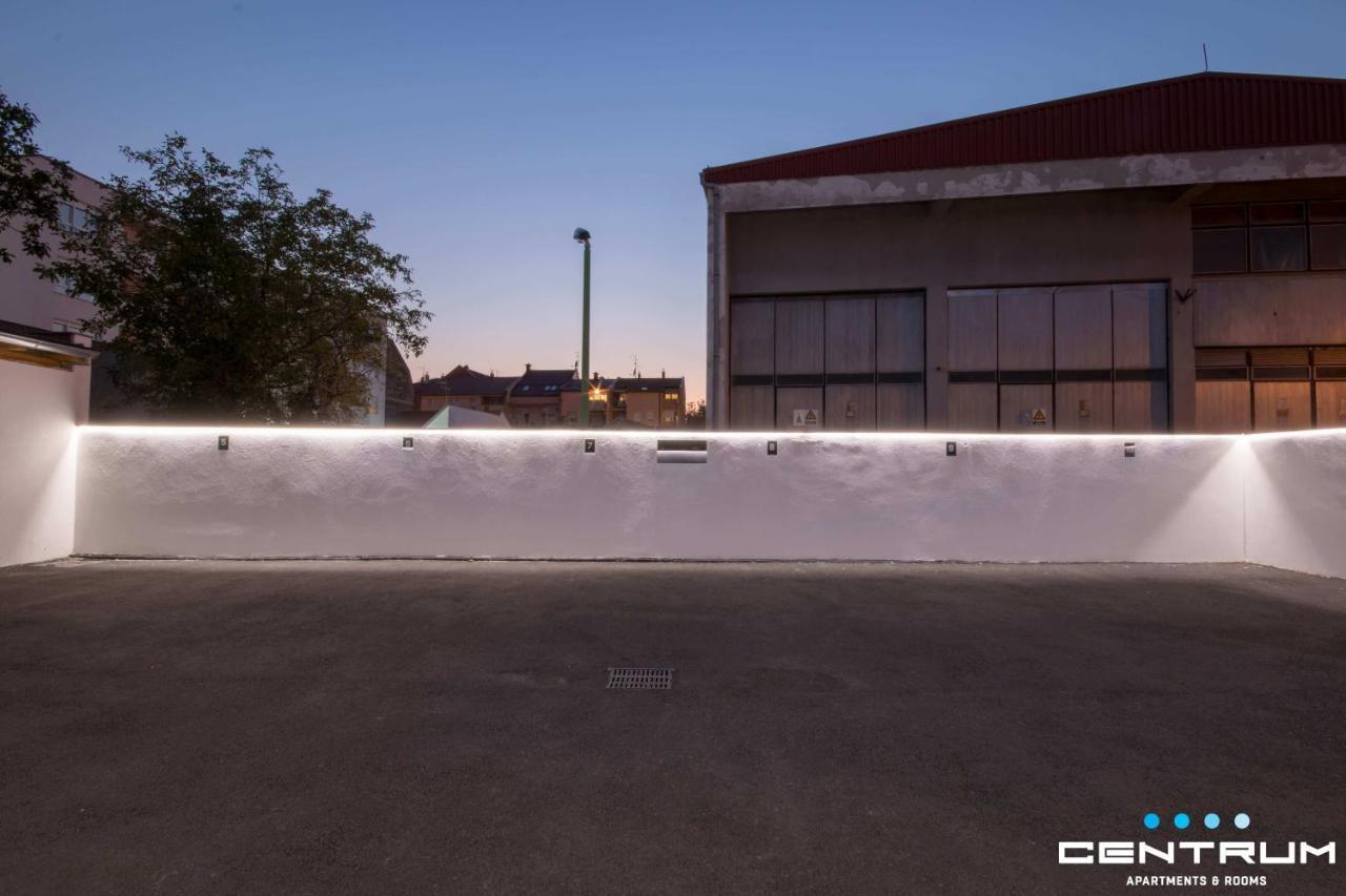 Centrum โอซีเยก ภายนอก รูปภาพ